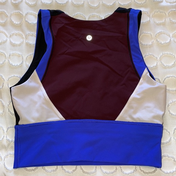 Lululemon Crop Top Bra size 8 - Picture 2 of 2